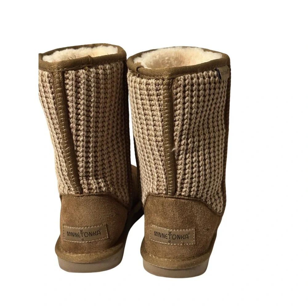 Women's‎ MINNETONKA Brown Sweater Boots Sz 7 Cozy Winter Warm